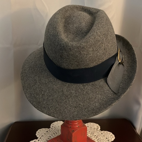 Vintage Lancaster Gray Fedora Hat with Blue Band. 100% wool - Picture 2 of 11